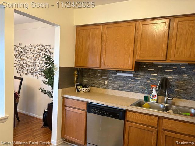 433 Fox Hills Drive 5, Bloomfield Hills, MI 48304