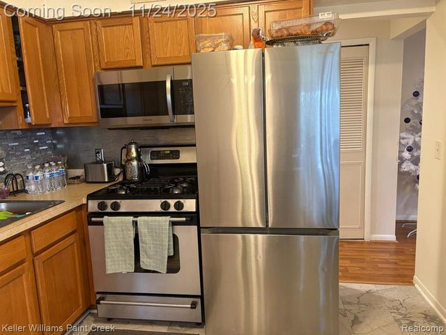 433 Fox Hills Drive 5, Bloomfield Hills, MI 48304