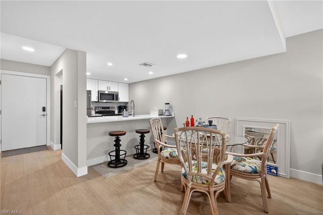 200 Lenell RD 212, Fort Myers Beach, FL 33931