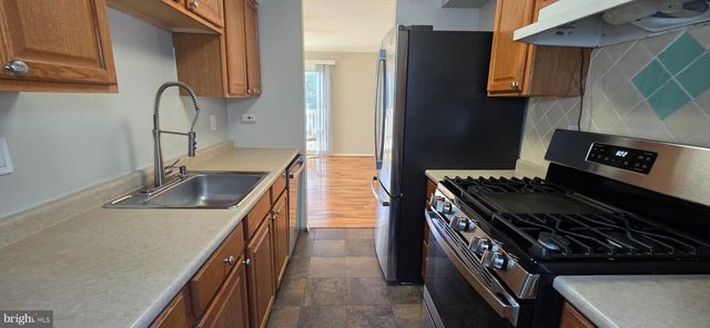 6974 KNIGHTHOOD LN, Columbia, MD 21045