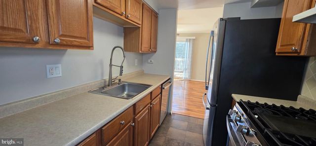 6974 KNIGHTHOOD LN, Columbia, MD 21045