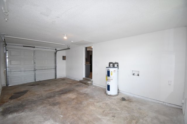 1579 Cherry Tree Dr, Clarksville, TN 37042