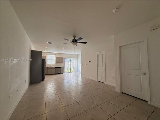 434 NE 13th St, Florida City, FL 33034