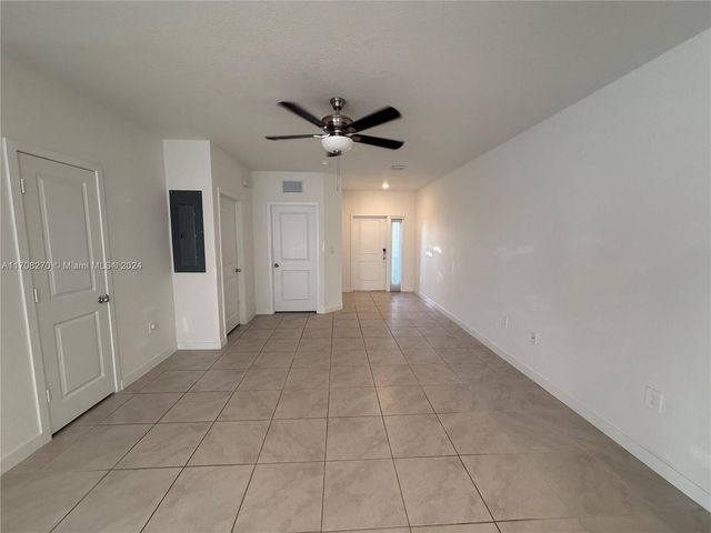 434 NE 13th St, Florida City, FL 33034