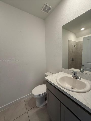 434 NE 13th St, Florida City, FL 33034