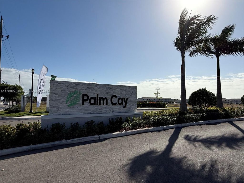 434 NE 13th St, Florida City, FL 33034