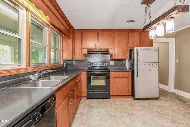 3835 Us 301 N, Dunn, NC 28334