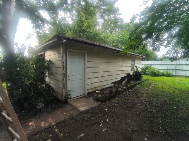 2315 SW 23rd Street, Oklahoma City, OK 73108