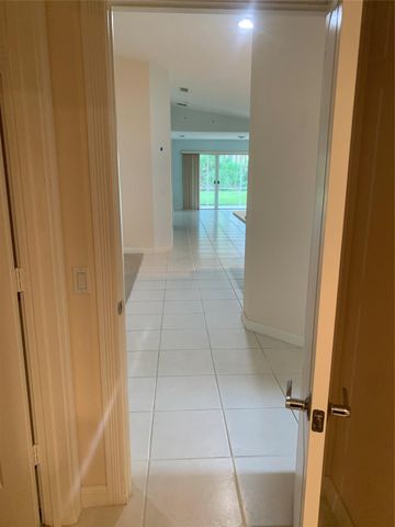 9214 SE Hawks Nest Court, Hobe Sound, FL 33455