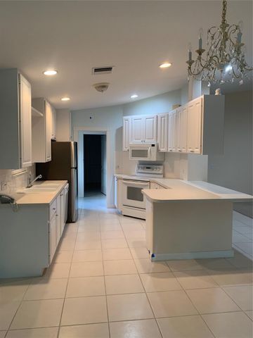 9214 SE Hawks Nest Court, Hobe Sound, FL 33455