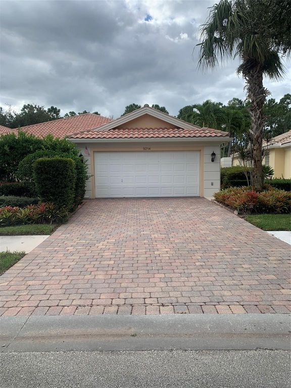 9214 SE Hawks Nest Court, Hobe Sound, FL 33455
