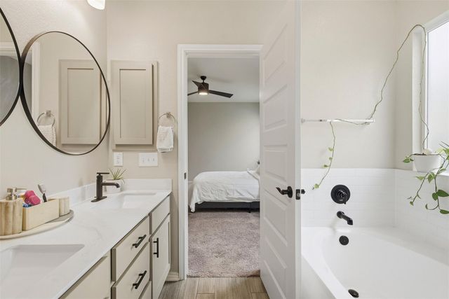 1506 Dragonfly LOOP, Bastrop, TX 78602