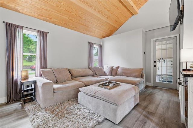 8524 Riley Street, Overland Park, KS 66212