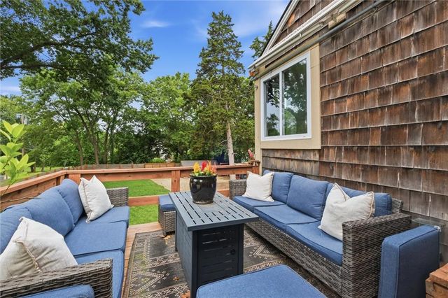 8524 Riley Street, Overland Park, KS 66212