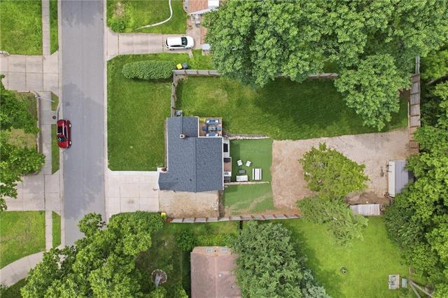 8524 Riley Street, Overland Park, KS 66212