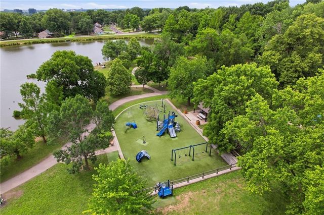 8524 Riley Street, Overland Park, KS 66212