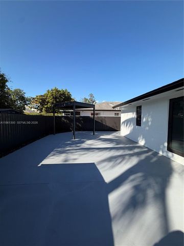 18940 SW 113th Ct, Miami, FL 33157