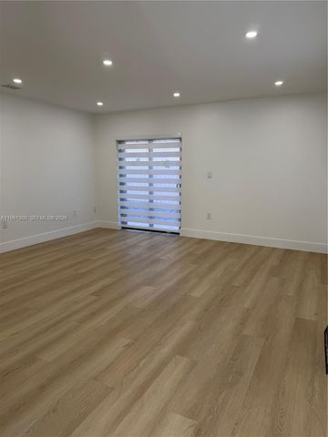 18940 SW 113th Ct, Miami, FL 33157