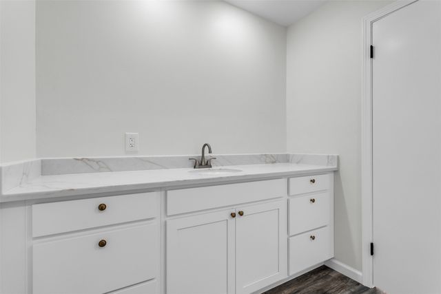 6234 Bandera Avenue A, Dallas, TX 75225