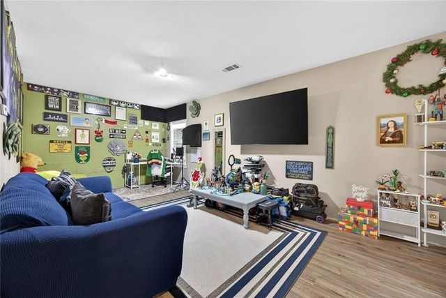 1241 Silvercrest Court, Powder Springs, GA 30127