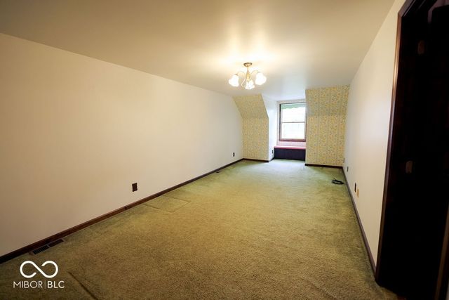 1221 S Poplar Street, Seymour, IN 47274
