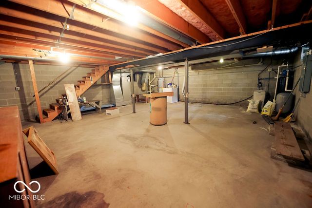 1221 S Poplar Street, Seymour, IN 47274