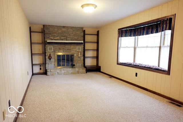 1221 S Poplar Street, Seymour, IN 47274