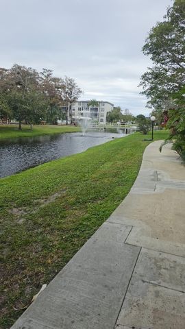 4851 NW 26th Court 342, Lauderdale Lakes, FL 33313