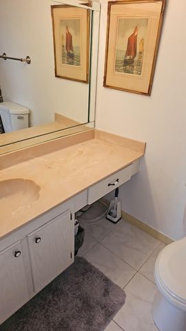 4851 NW 26th Court 342, Lauderdale Lakes, FL 33313