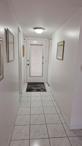 4851 NW 26th Court 342, Lauderdale Lakes, FL 33313