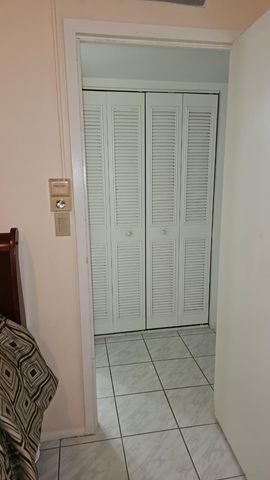 4851 NW 26th Court 342, Lauderdale Lakes, FL 33313