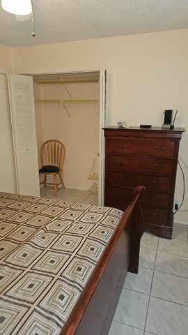 4851 NW 26th Court 342, Lauderdale Lakes, FL 33313