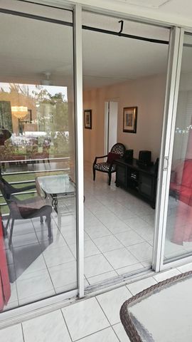 4851 NW 26th Court 342, Lauderdale Lakes, FL 33313