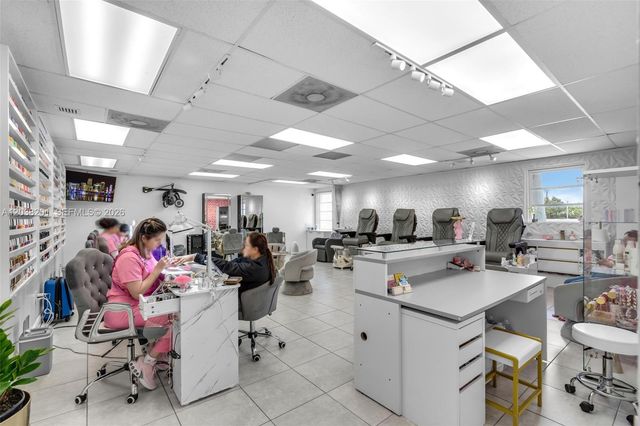 1879 NW 7th St, Miami, FL 33125