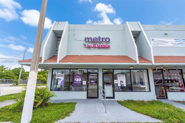 1879 NW 7th St, Miami, FL 33125