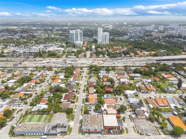 1879 NW 7th St, Miami, FL 33125