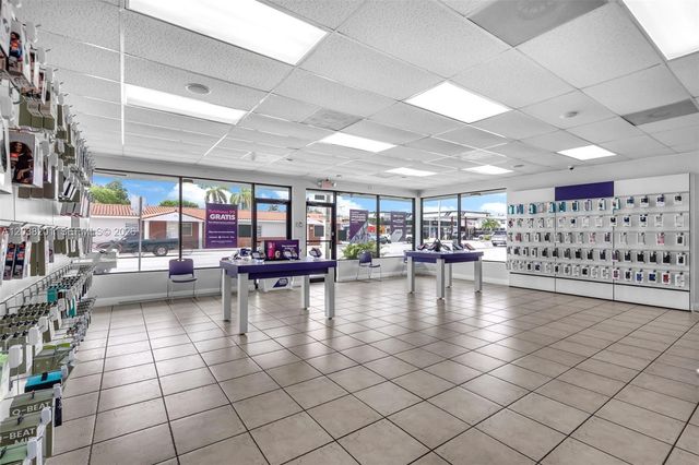 1879 NW 7th St, Miami, FL 33125