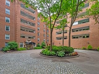300 Fox Chapel Road 511, O'hara, PA 15238