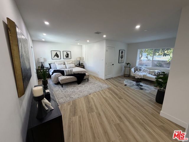 10419 Vassar Avenue, Chatsworth (los Angeles), CA 91311