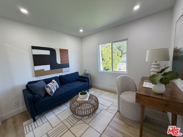 10419 Vassar Avenue, Chatsworth (los Angeles), CA 91311