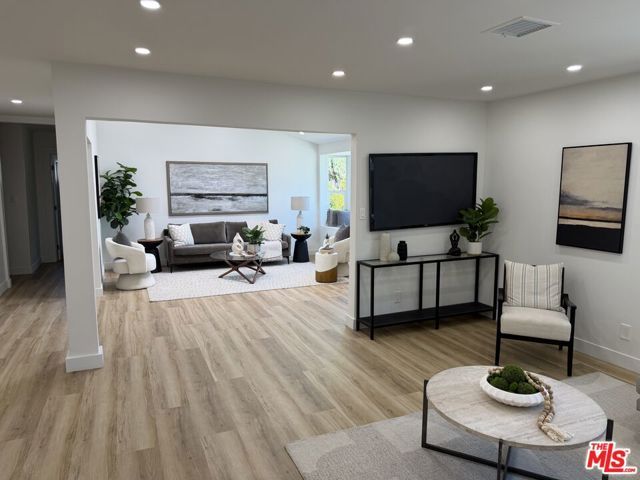 10419 Vassar Avenue, Chatsworth (los Angeles), CA 91311