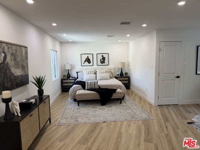 10419 Vassar Avenue, Chatsworth (los Angeles), CA 91311