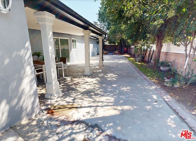 10419 Vassar Avenue, Chatsworth (los Angeles), CA 91311