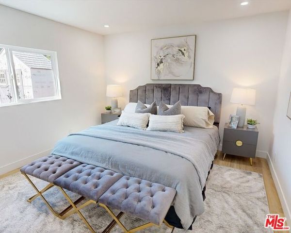 10419 Vassar Avenue, Chatsworth (los Angeles), CA 91311
