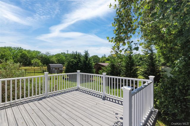 2 North Street, Manorville, NY 11949