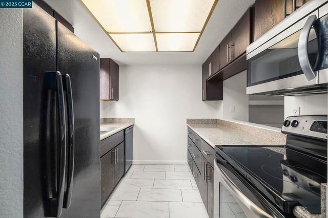 2055 Sierra Rd 101, Concord, CA 94518