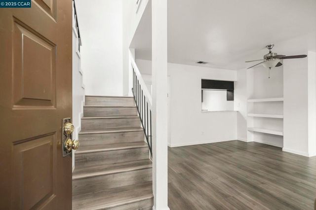 2055 Sierra Rd 101, Concord, CA 94518