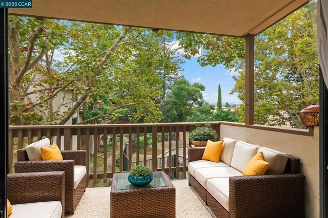 2055 Sierra Rd 101, Concord, CA 94518