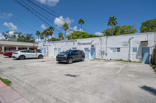 1226 Normandy Dr, Miami Beach, FL 33141