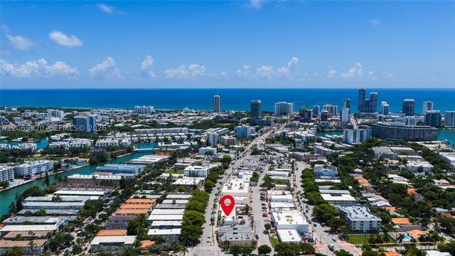 1226 Normandy Dr, Miami Beach, FL 33141